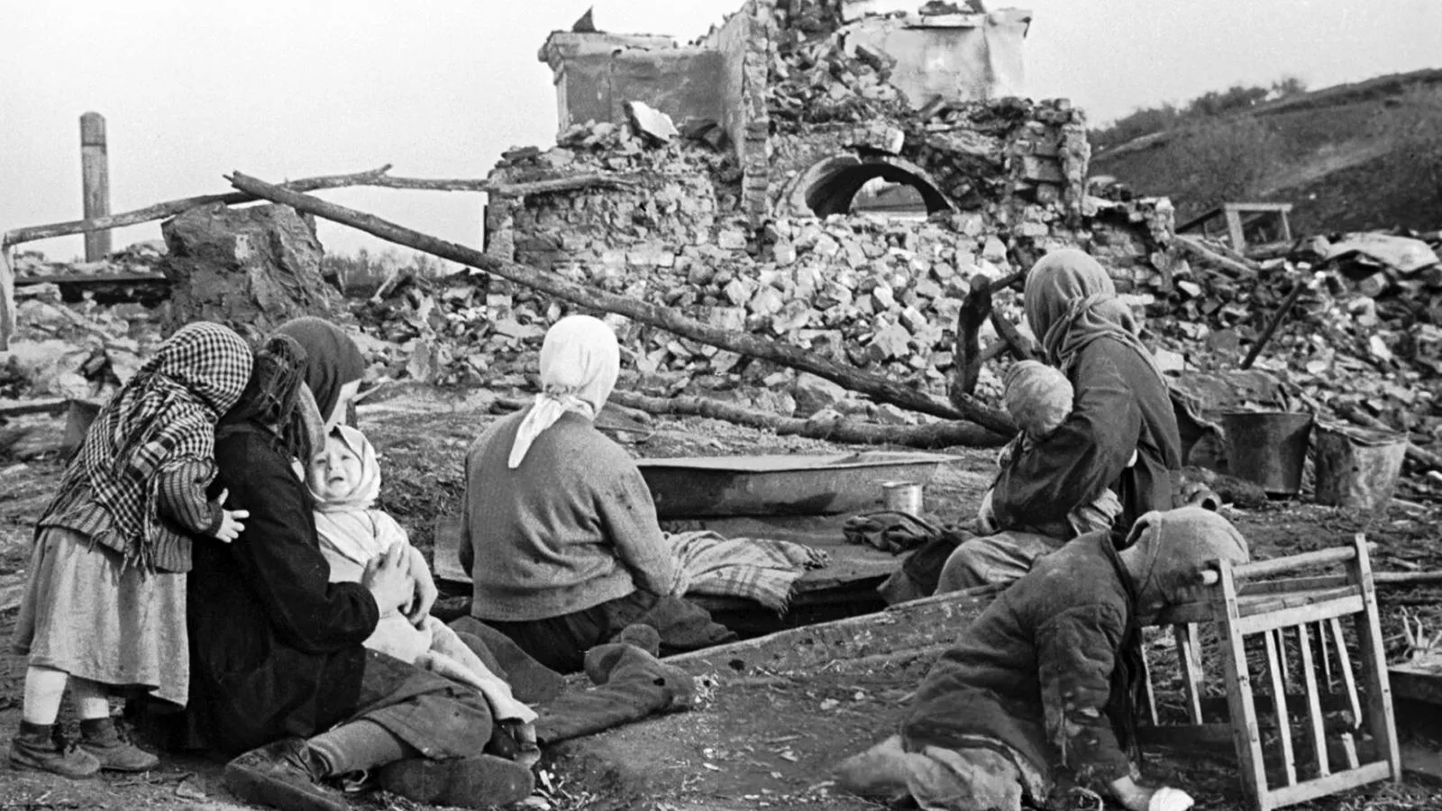 Разоренный дом, Донбасс, 1943 год. Семен Альперин