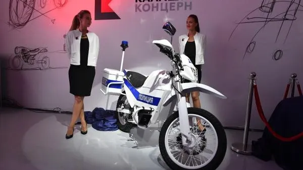 Электрический полицейский мотоцикл покажут на гонках в Подмосковье 