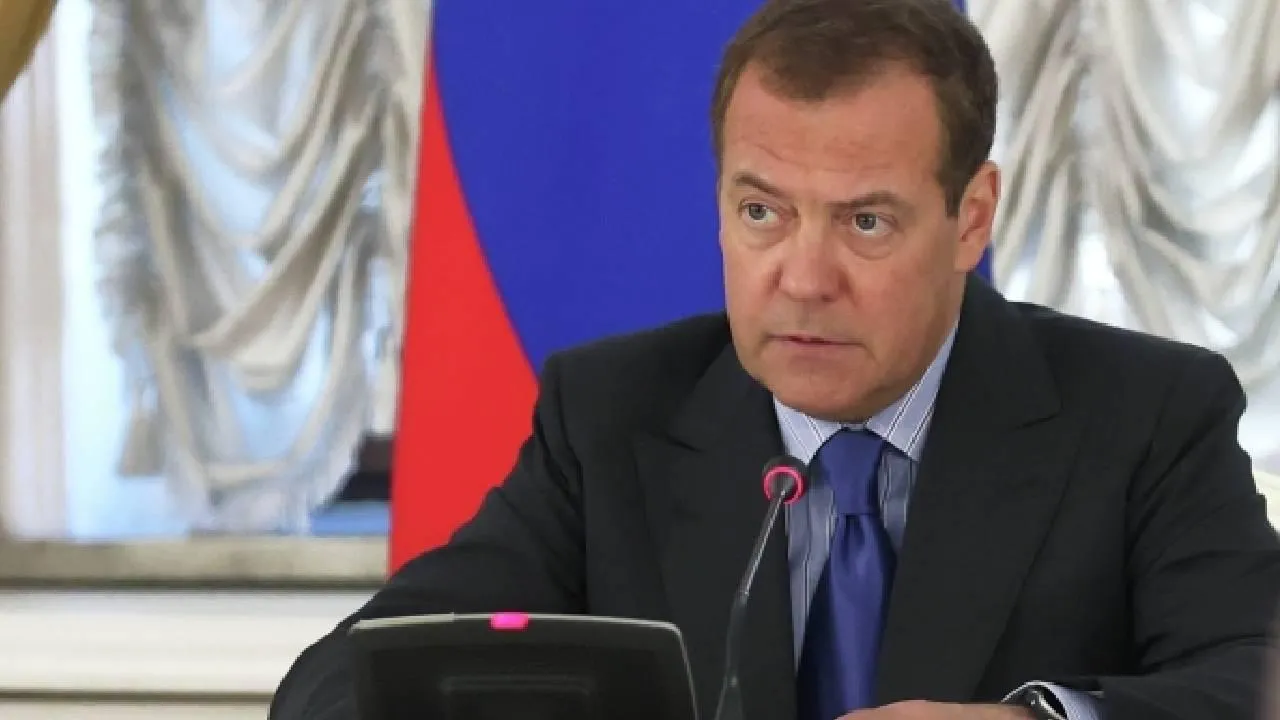 «С упоением взялся за Израиль»: Медведев рассказал об усталости Запада от Украины
