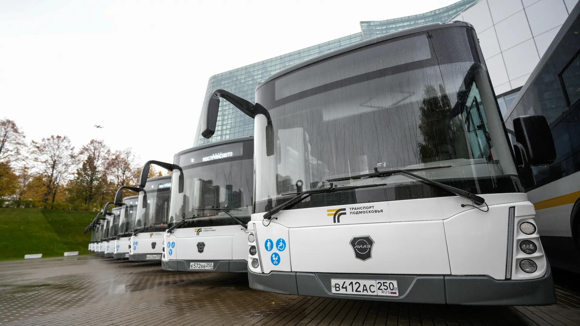 В филиалы «Мострансавто» передана очередная партия автобусов ЛиАЗ-5292