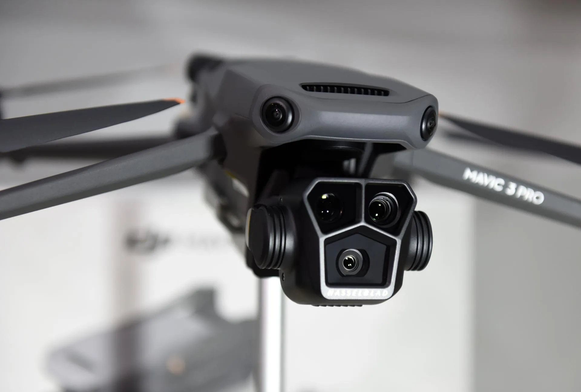 DJI Mavic 3 Pro. Cfoto/Keystone Press Agency