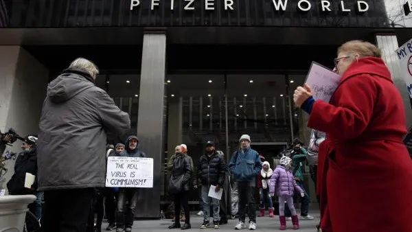 В Ирландии зафиксирован 81 случай побочных эффектов от вакцины Pfizer
