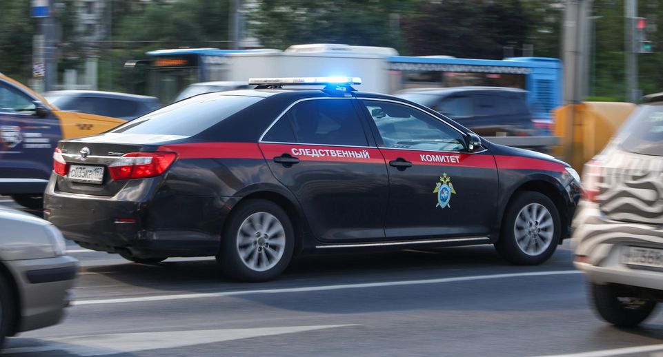 СКР сообщил об обысках по делу против полицейских, передавших информацию телеграм-каналу