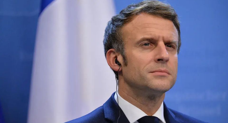 Константинов назвал тупиковым предложение Макрона о вводе войск на Украину