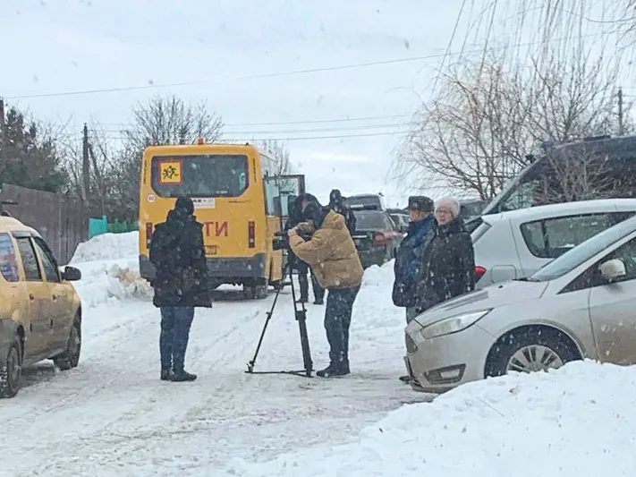 «Воронка рядом с лесом, туда не пускают»: жители Тульской области рассказали о взрыве