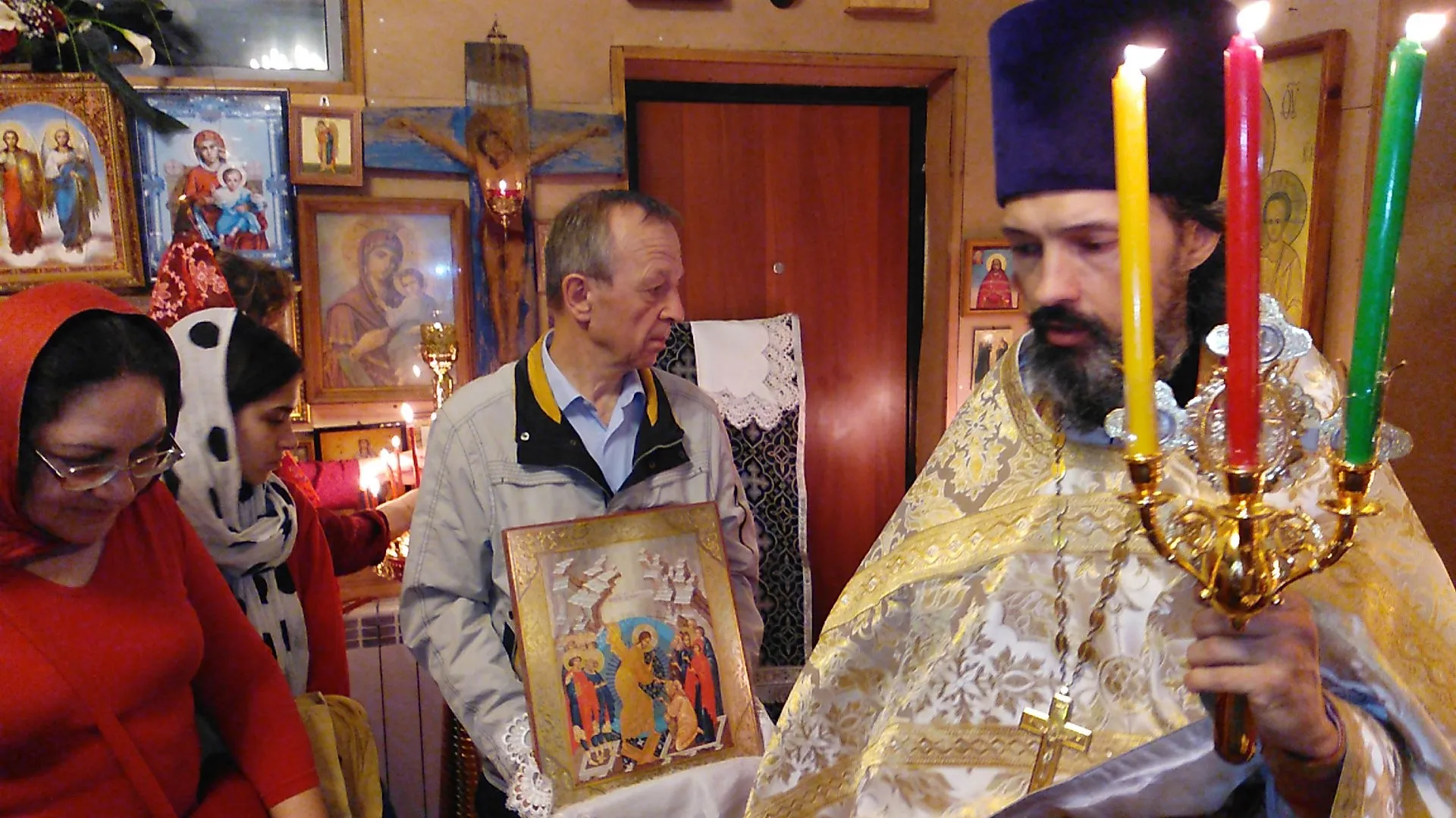 Фото: Елена Григорьева / Пасха Христова в храме Новомучеников и Исповедников Домодедовских