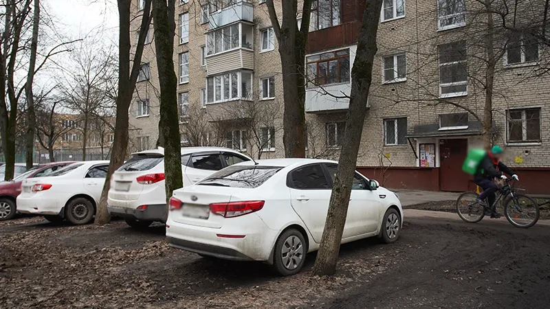 Россияне смогут получать бонусы за «доносы» на своих соседей с авто