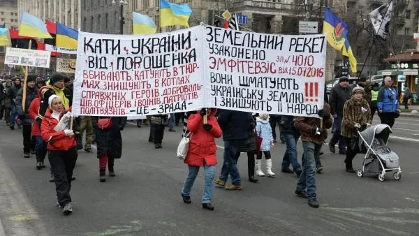 Эксперт: протесты в Киеве будут нарастать каждую неделю