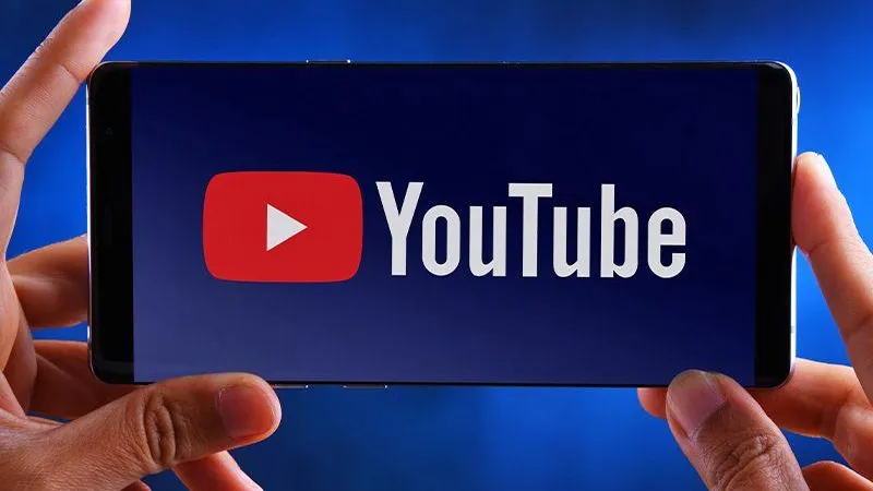 Глава Минцифры: YouTube в России не закроют. Но что говорят эксперты?
