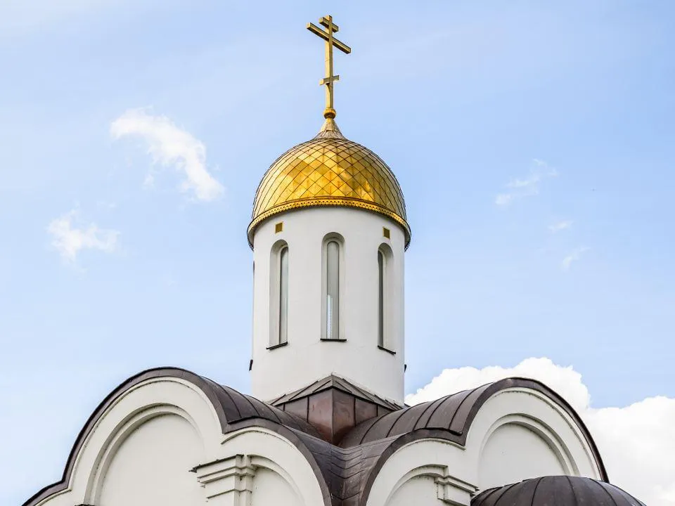 Покров Пресвятой Богородицы 14 октября: история, традиция и народные приметы праздника