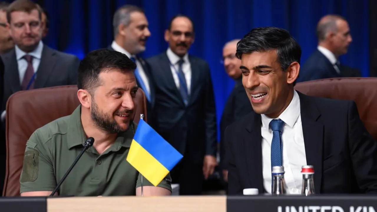 Зеленский попросил у Великобритании помощь в усилении ПВО