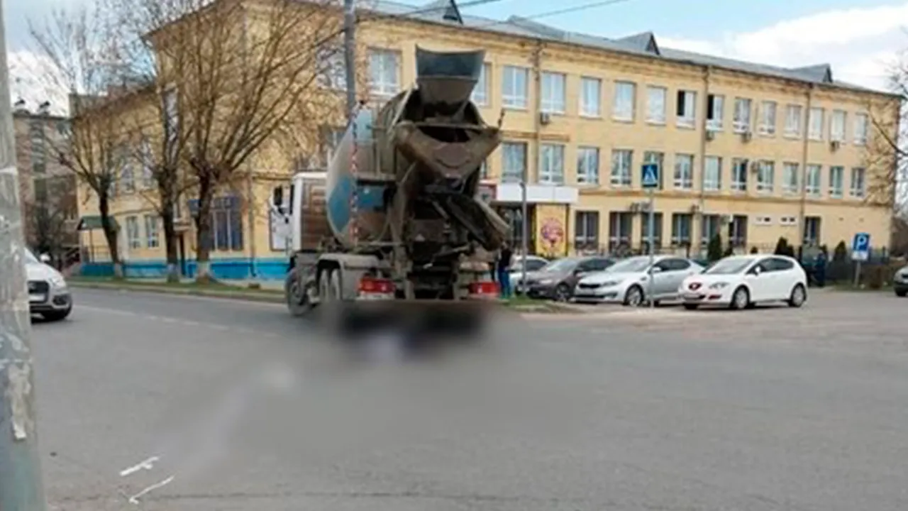 «Перебегала, надеясь на авось»: женщина в Ногинске была раздавлена бетономешалкой
