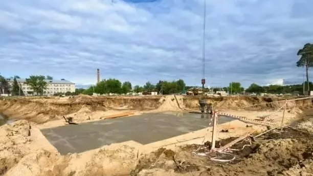 Разработку котлована под новый корпус одной из школ ведут в подмосковном Ногинске
