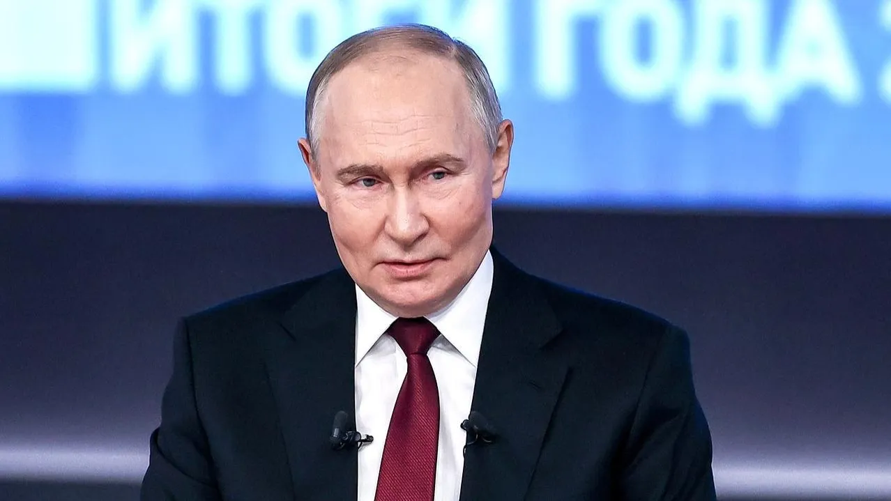 Путин ввел ежемесячные соцвыплаты детям пленных и пропавших без вести военных