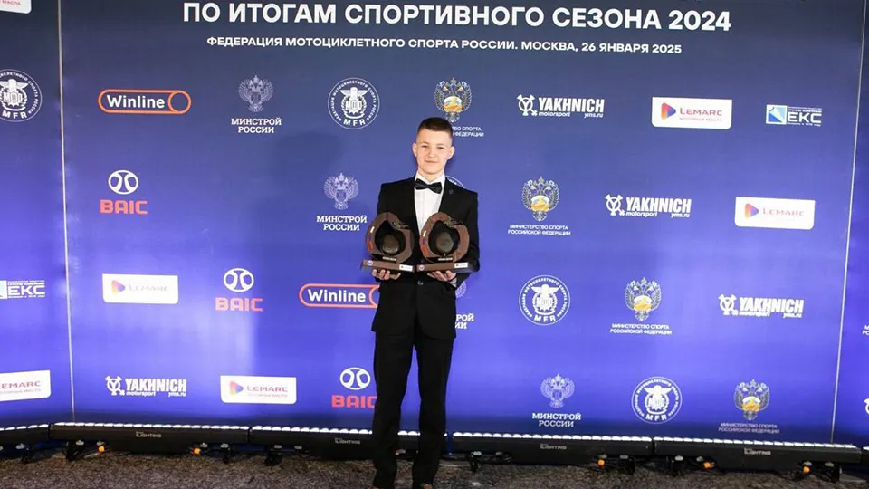 Андрей Тихонов на церемонии награждения. Фото: пресс-служба администрации г.о. Серпухов