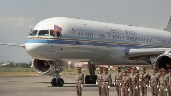 Аргентина собирается возобновить авиасообщение