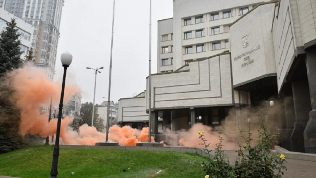 В киевском суде произошли перестрелка и взрыв