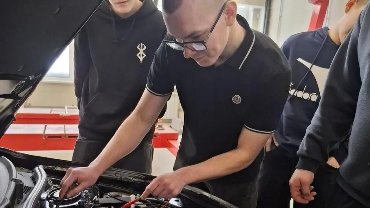 Бронницкий автомобильно-дорожный колледж