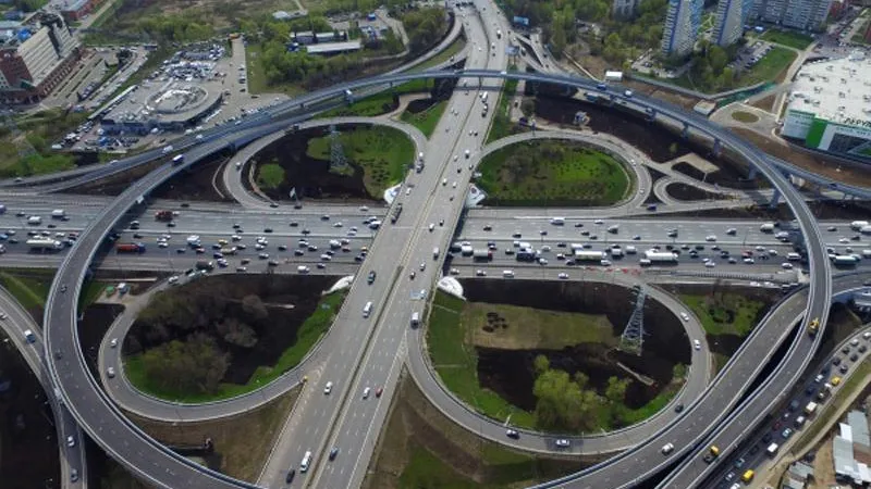 В Москве на МКАД произошло ДТП с участием нескольких автомобилей