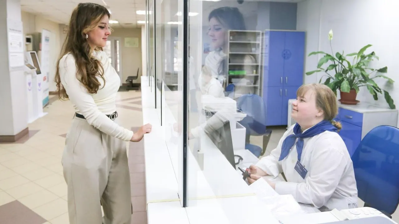 Жителям Подмосковья рассказали о графике работы медучреждений в День защитника Отечества