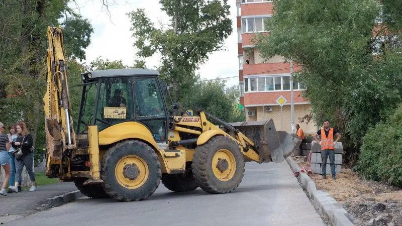 Почти 6 тысяч квадратных метров тротуаров отремонтируют в Красногорске