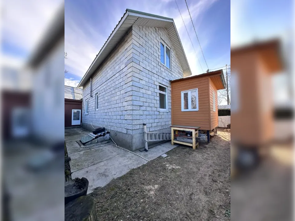 Фото: городская доска объявлений&nbsp;