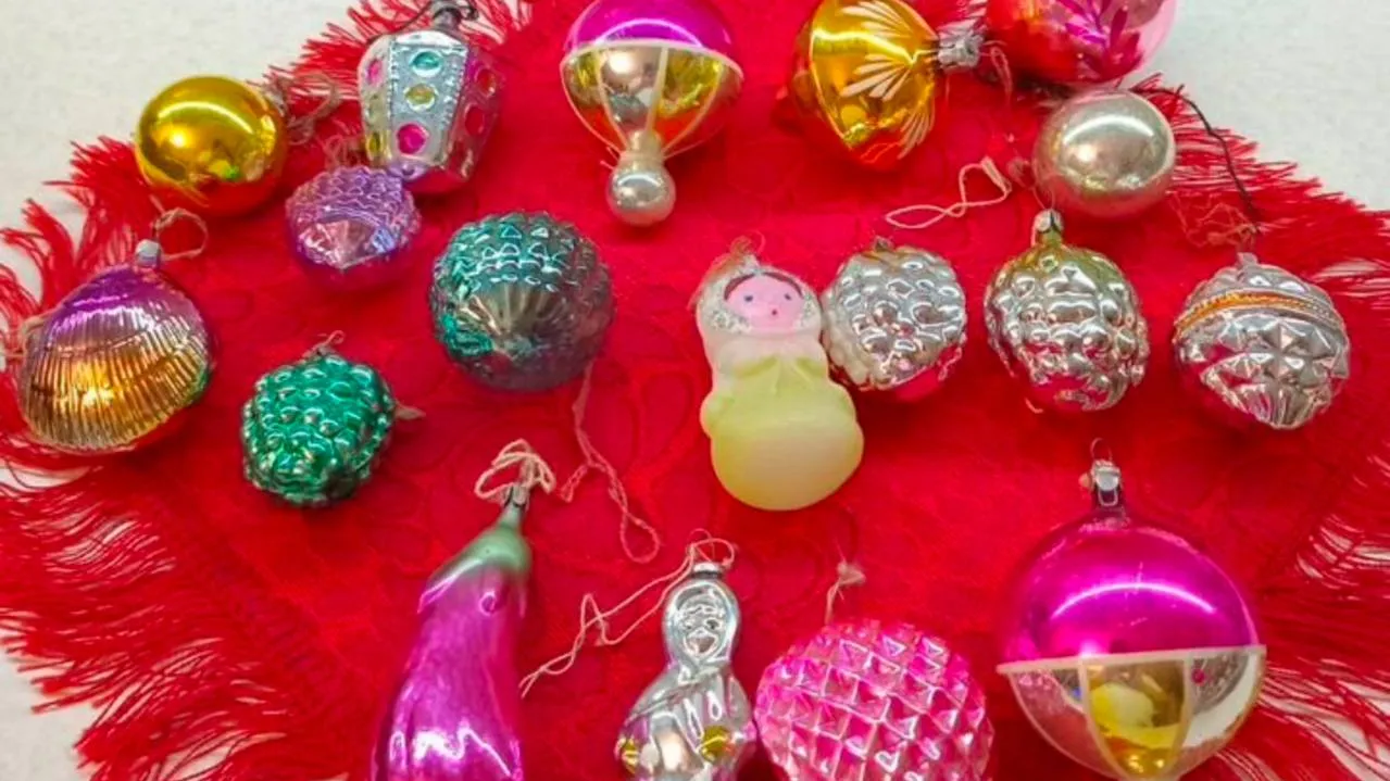 Фото: городская доска объявлений