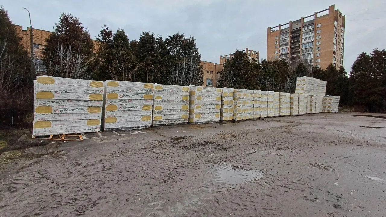 В Ступино приступили к утеплению фасада в рамках капремонта первого лицея