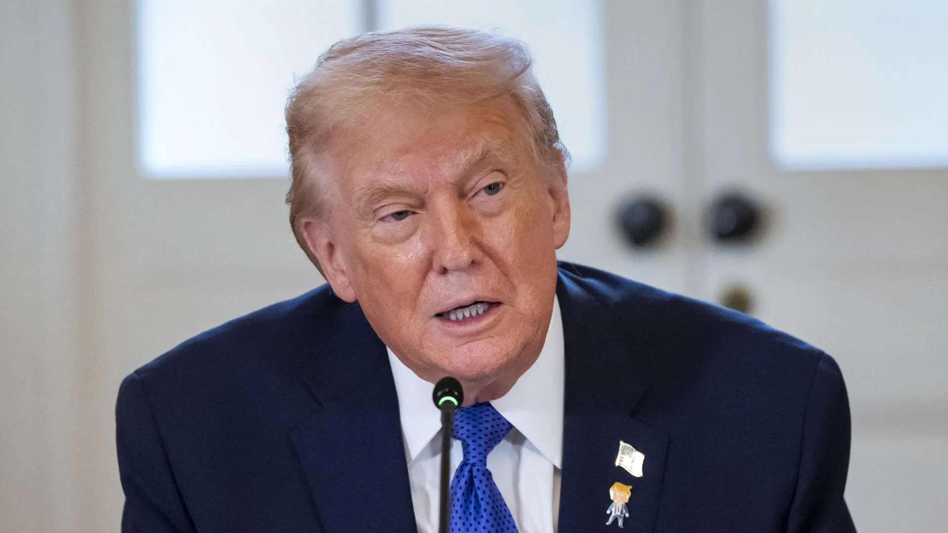 Bonnie Cash - Pool via CNP/Keystone Press Agency