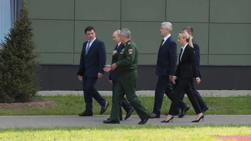 Путин, Шойгу, Воробьев и Собянин посетили учебный центр «Авангард» в парке «Патриот»