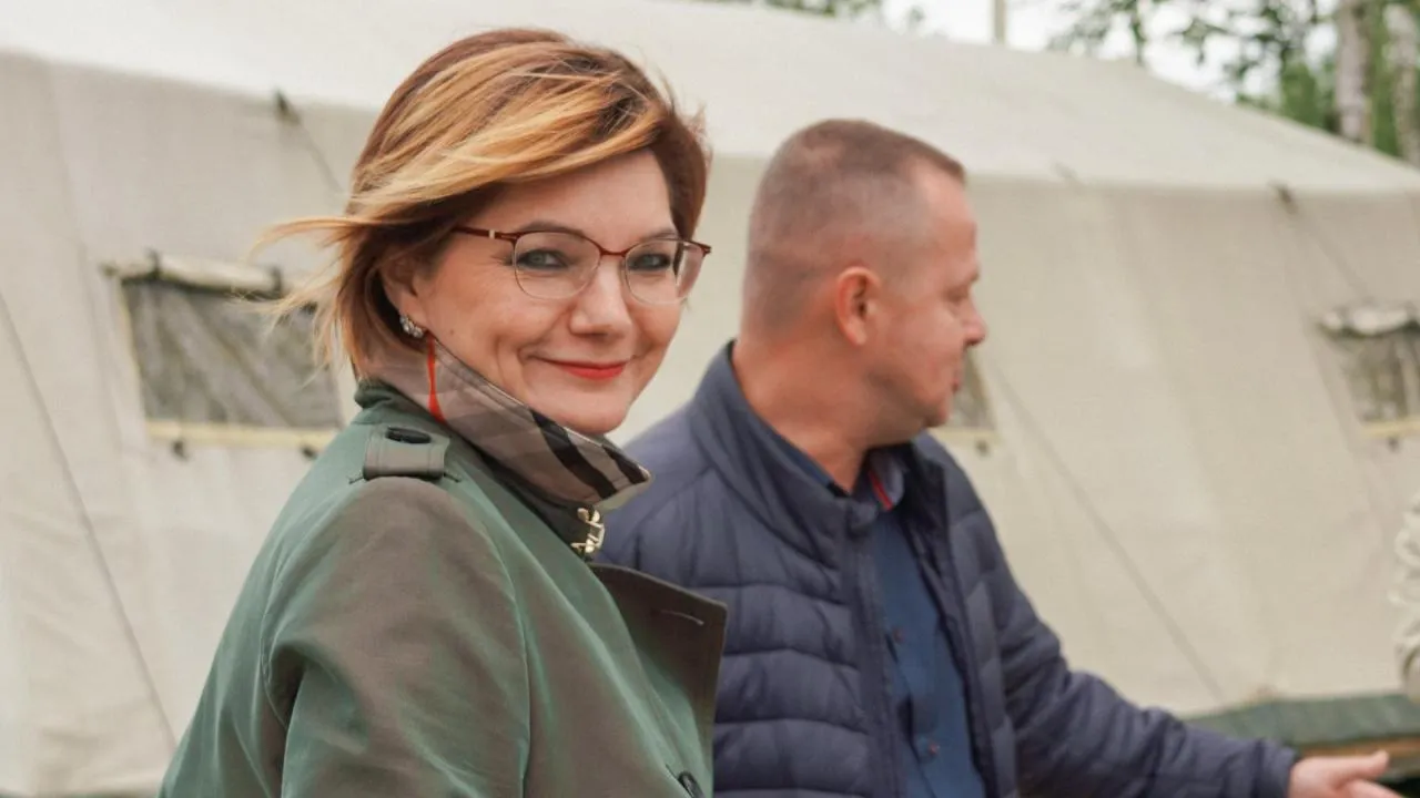 Ксения Мишонова проверила работу палаточного лагеря «Горизонт» в Клину