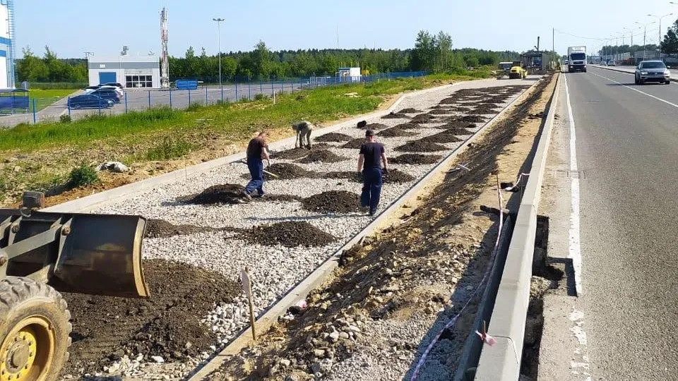 Устройство дублеров Лобненского шоссе продолжается в Подмосковье
