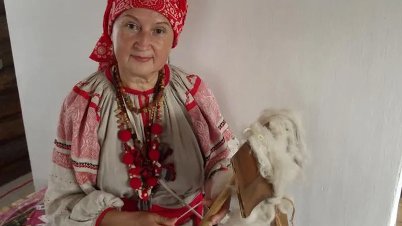 Художница из Электростали делает и реставрирует кукол, которых путают с живыми детьми