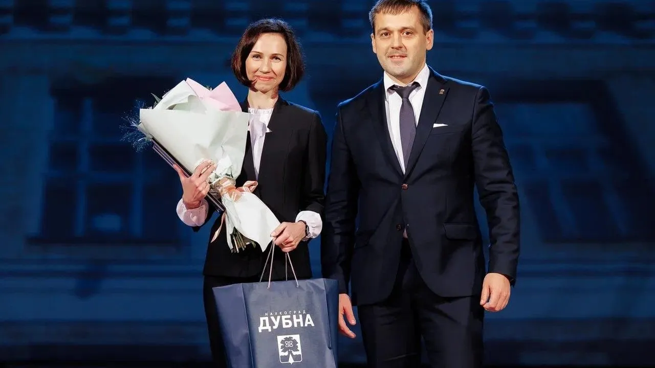 Дубненская школа отметила 65-летие