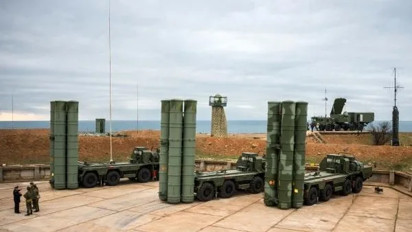 США пообещали Ираку санкции за покупку С-400