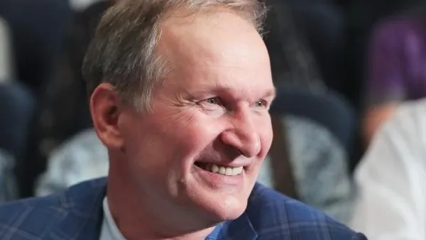 Федор Добронравов рассказал о первом творческом вечере