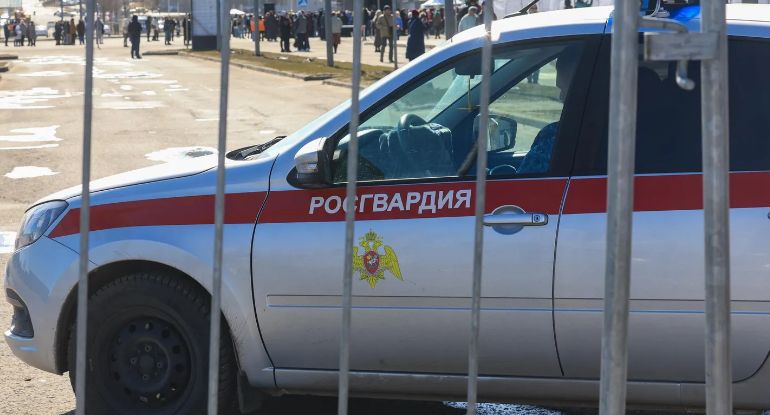 Сотрудник Росгвардии задержал голую дебоширку в Солнечногорске