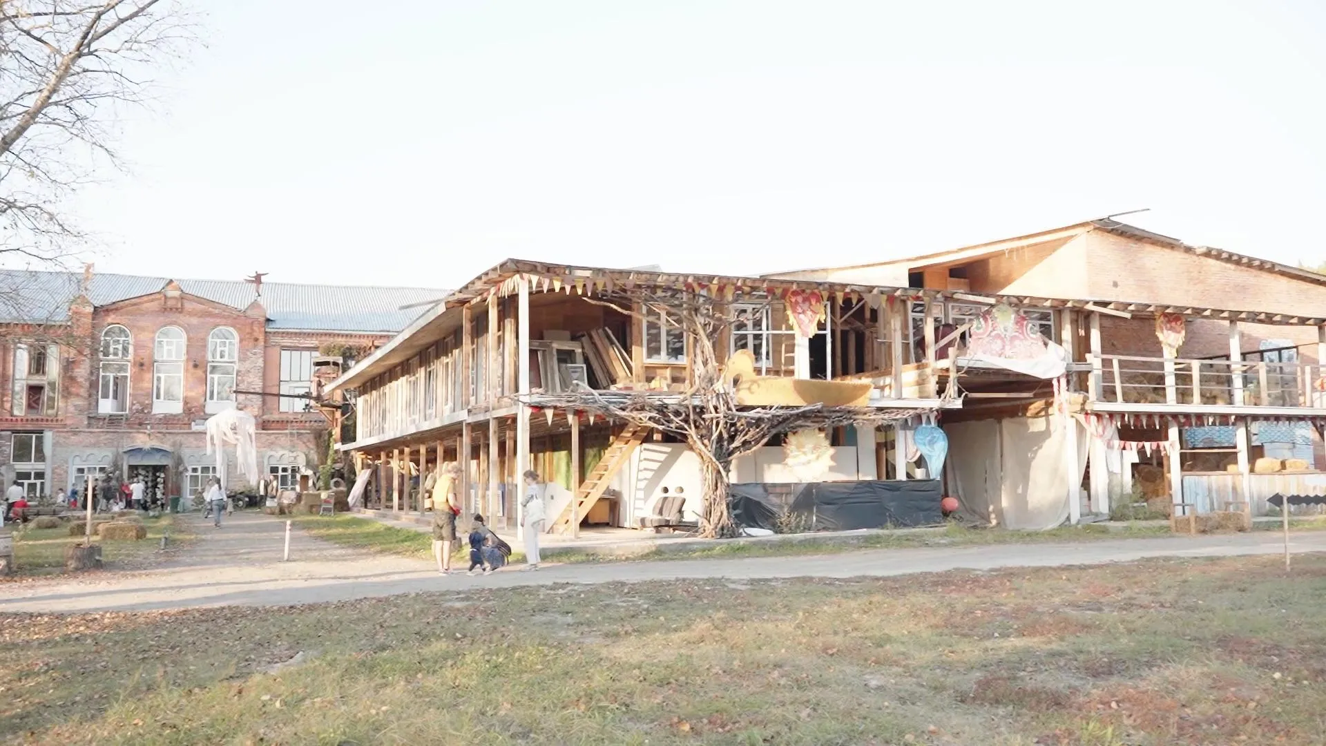 Алексей Лавров