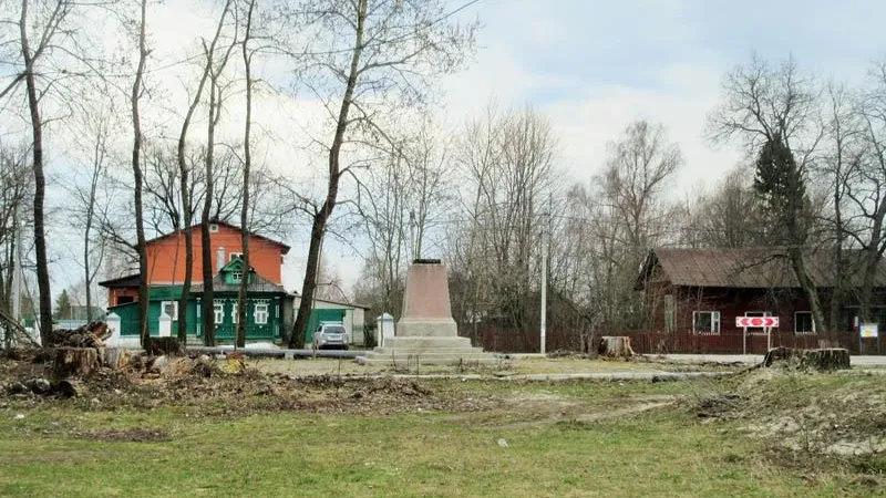 Царский пьедестал в Ново-Загарье