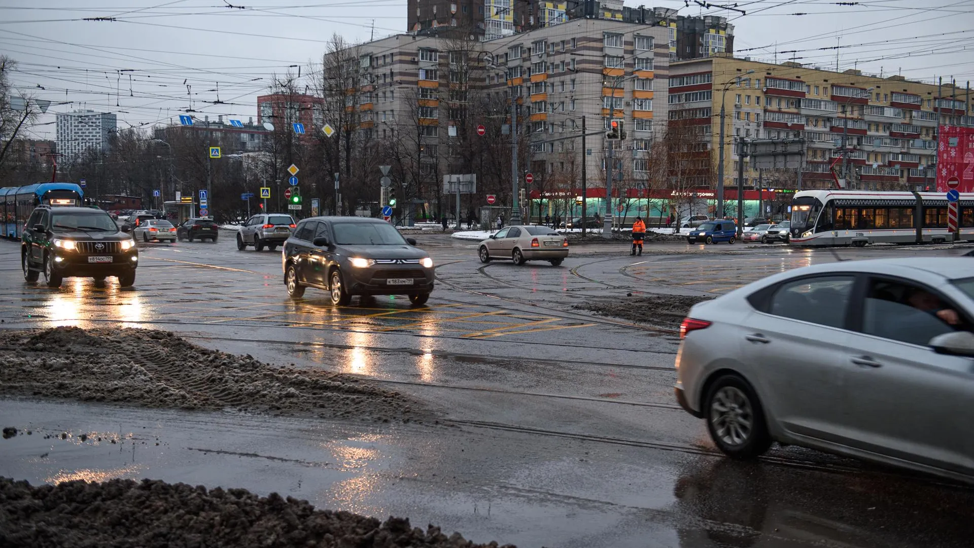 Синоптик заявил, что настоящей зимы в Москве пока не предвидится