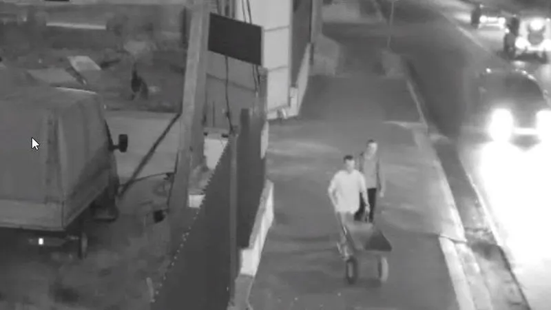 Подростков, укравших тачку у предпринимателя, разыскивает полиция Волоколамска