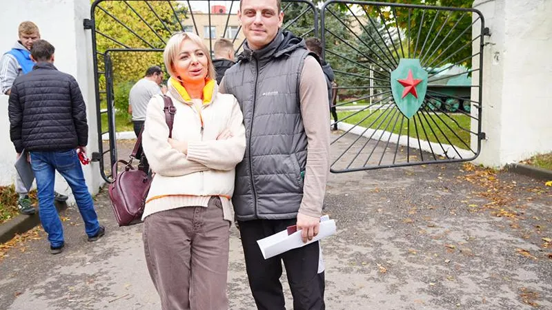 Кадровые офицеры пришли в военкомат в Балашихе, не дожидаясь повестки