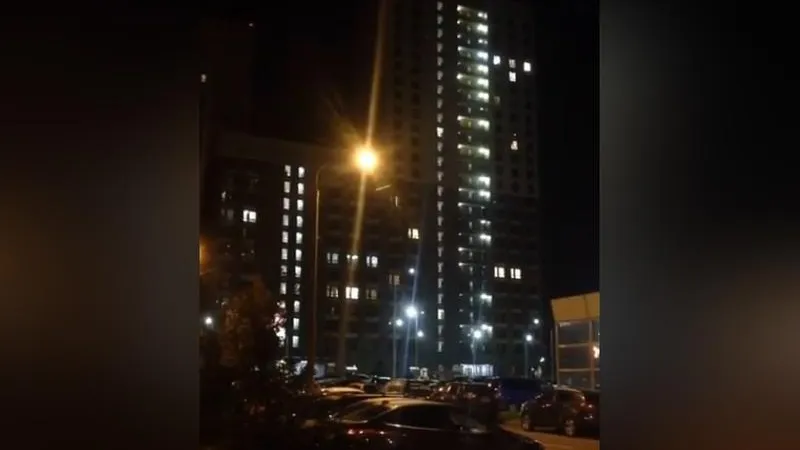 «Нужен электрик!»: в Химках найден мерцающий дом