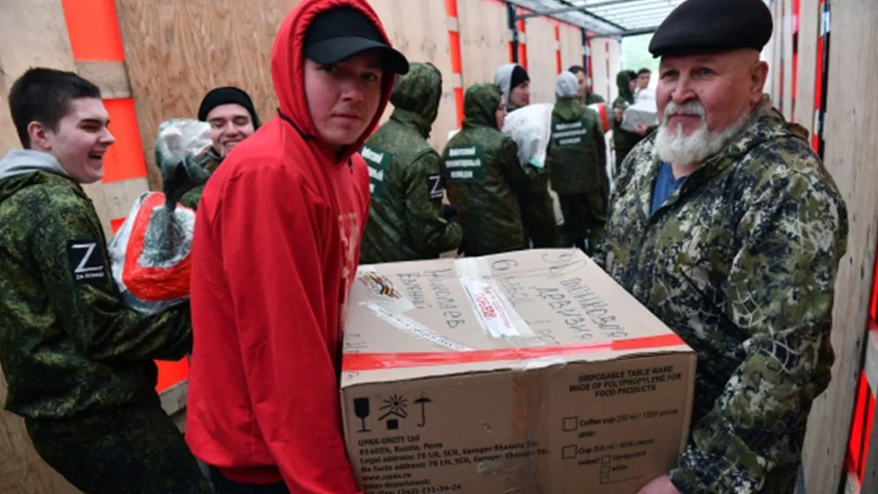 В ДНР отправили 7 тонн груза для детей и военных из Макеевки