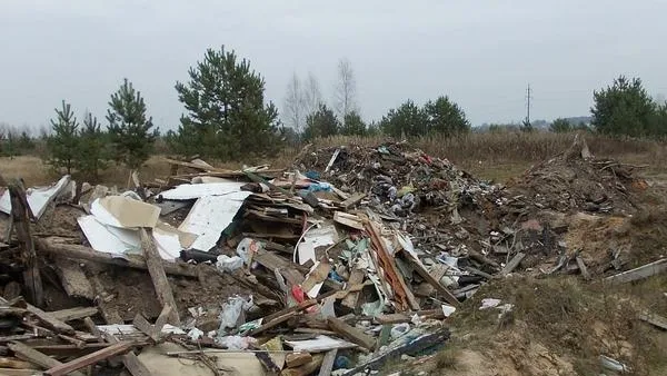 Около 200 кубометров мусора уничтожили в области за неделю
