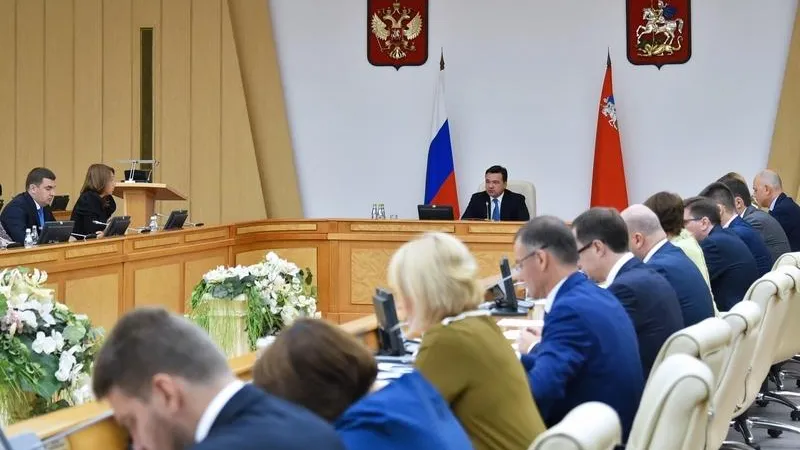 Главы муниципалитетов должны работать с УК на постоянной основе - губернатор
