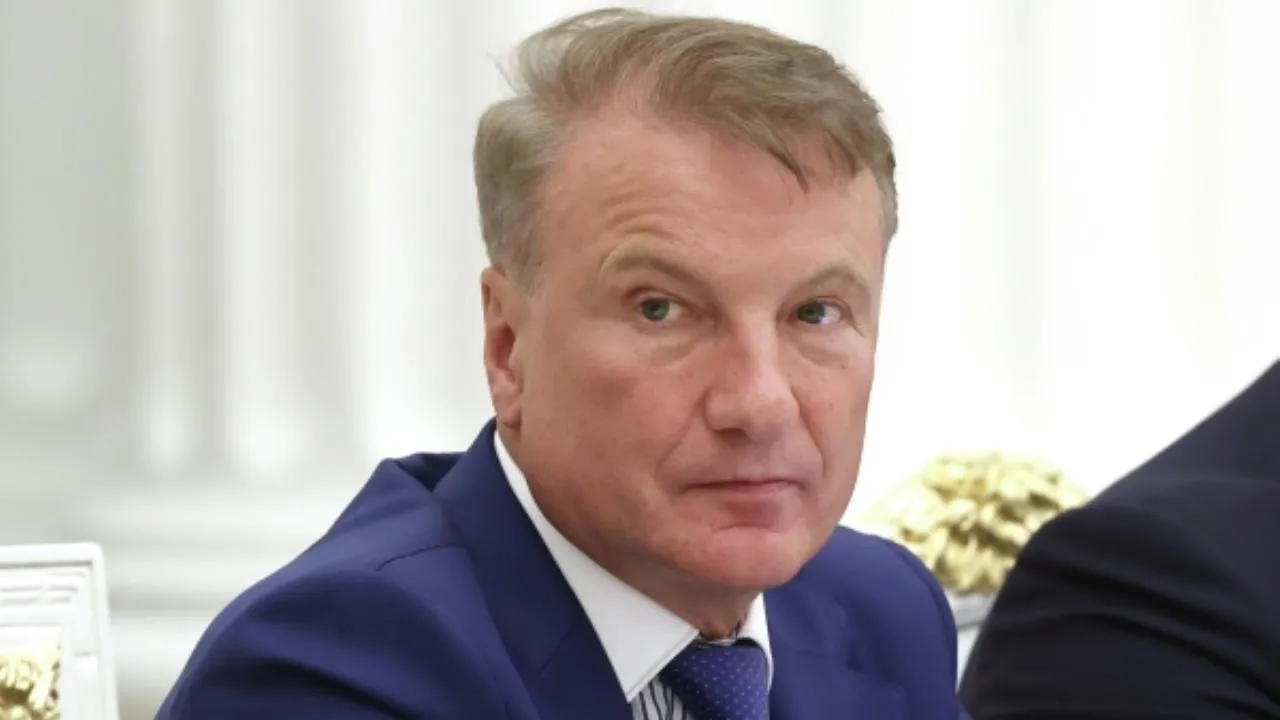 Греф не увидел причин для повышения в сентябре ключевой ставки