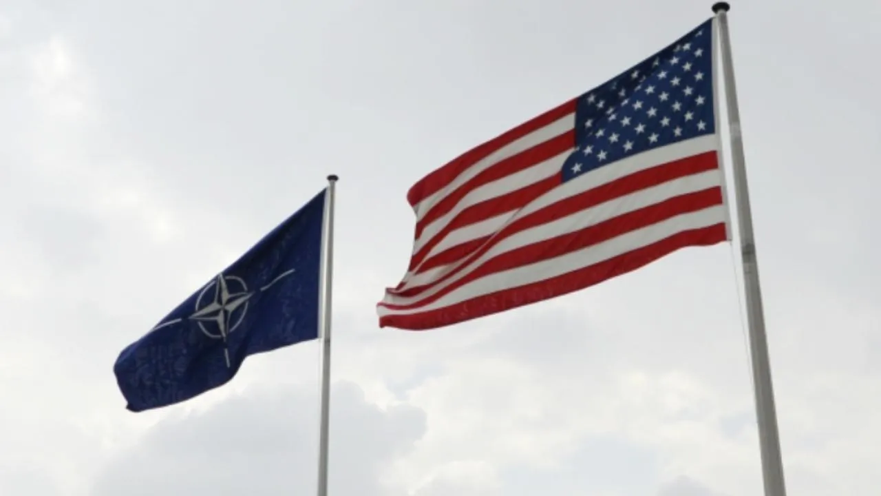 Игнорирование чужого мнения властями США и Европы назвали дурной привычкой