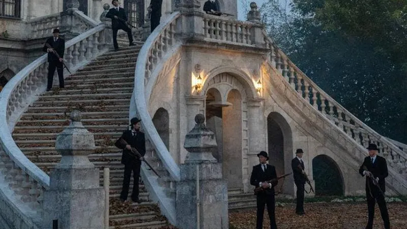Почему Данила Козловский выбрал усадьбу Быково для своего сериала «Карамора»