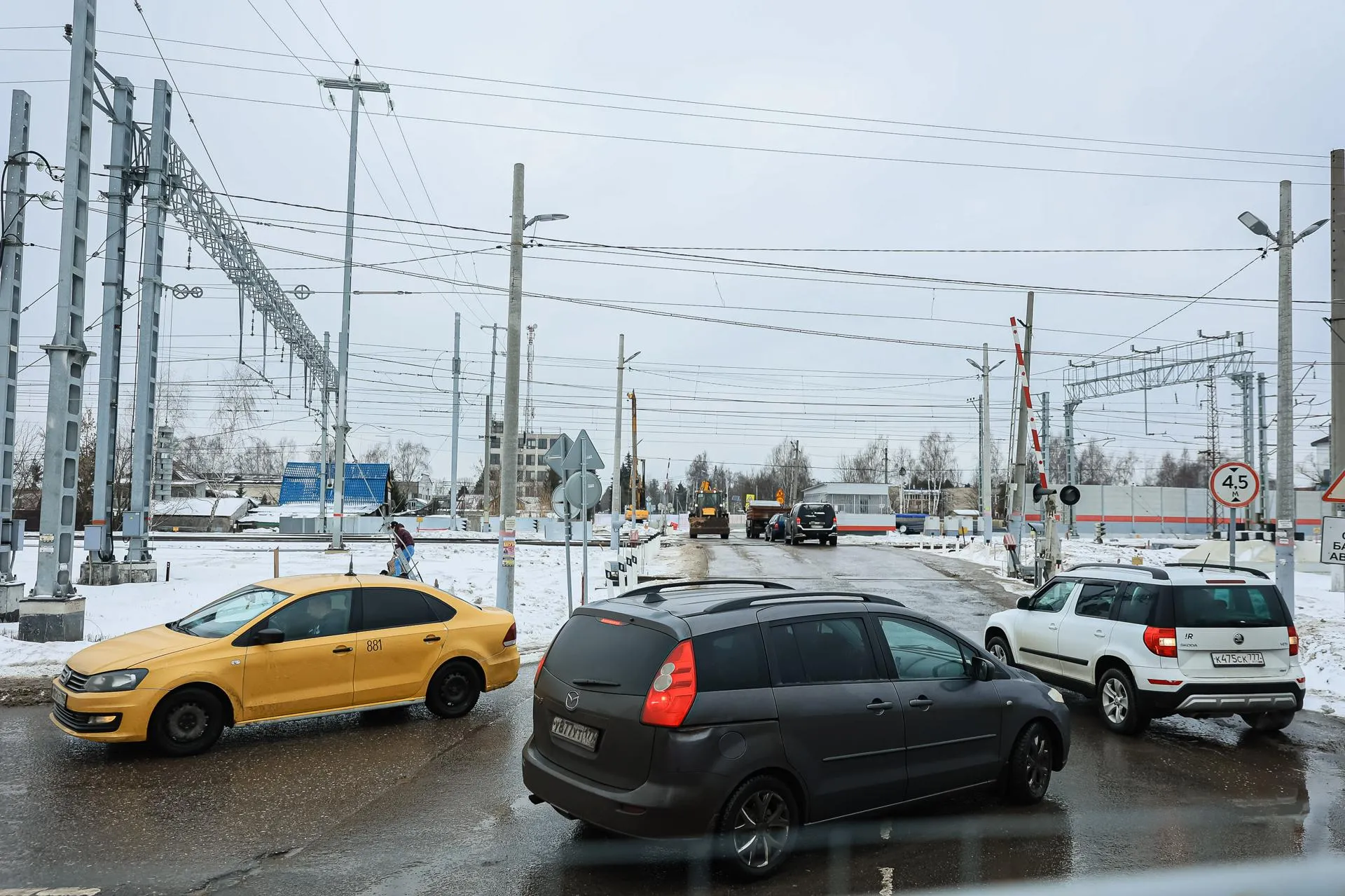 Старый железнодорожный переезд в Апрелевке